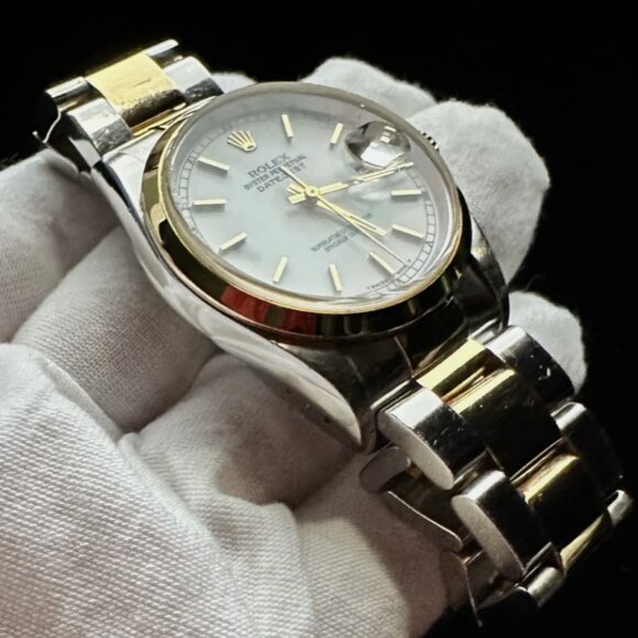 Rolex Datejust 36mm – 18k Gold & SS | Smooth Bezel & White Baton - Picture 3 of 17